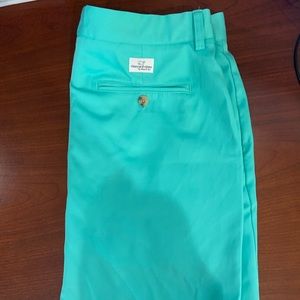 Vineyard Vines 9 inch Links Shorts